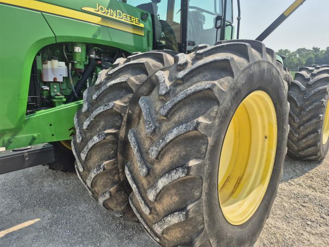 John Deere 9220
