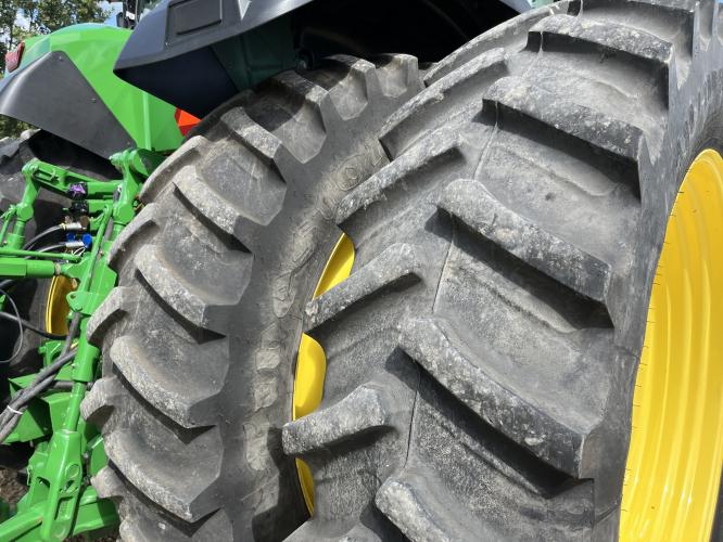 John Deere 8R 370