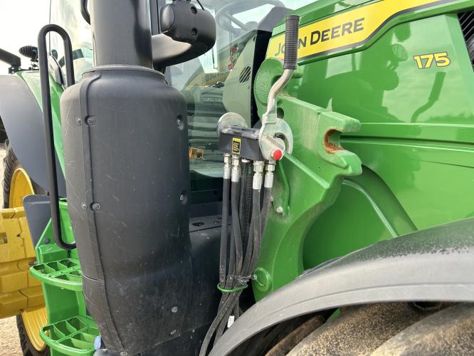 John Deere 6R 175
