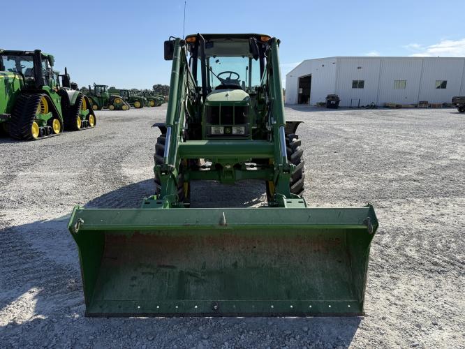 John Deere 6115D