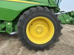 John Deere S670