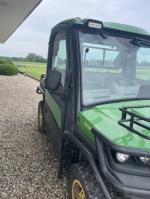 John Deere XUV835R Premium Cab