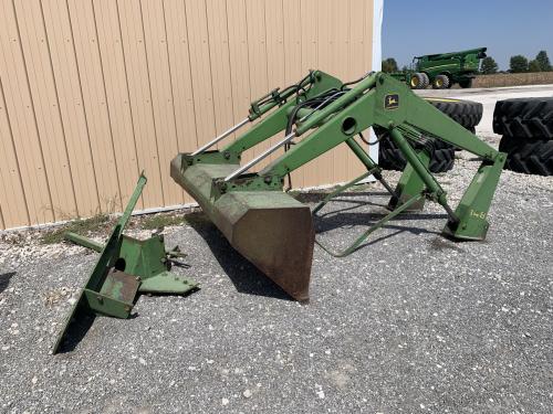  John Deere 148