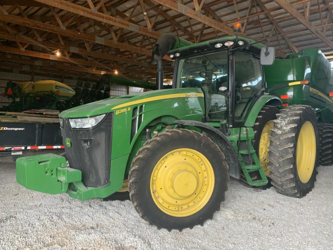 John Deere 8285R
