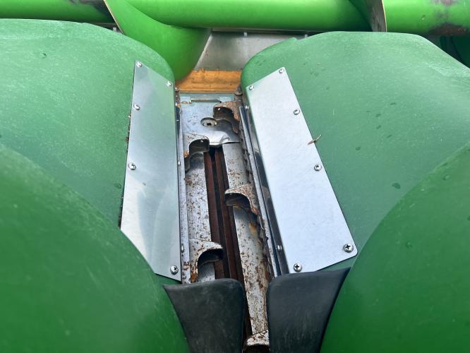 John Deere C12F
