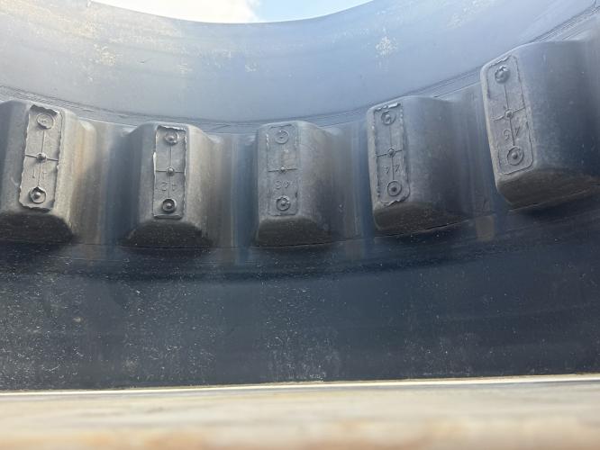 John Deere R565017 18" Track