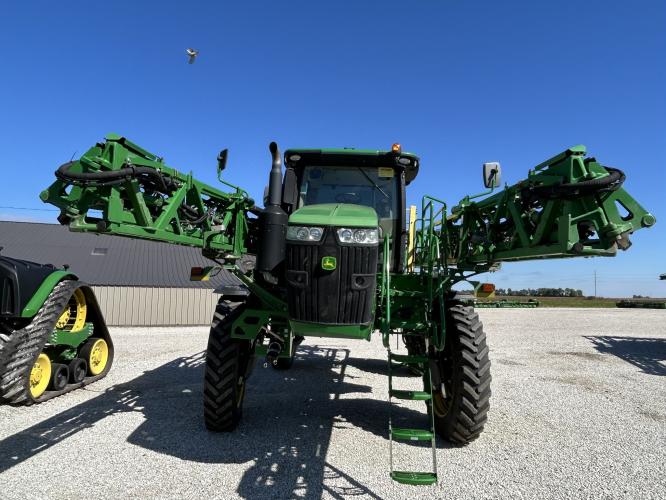 John Deere R4038