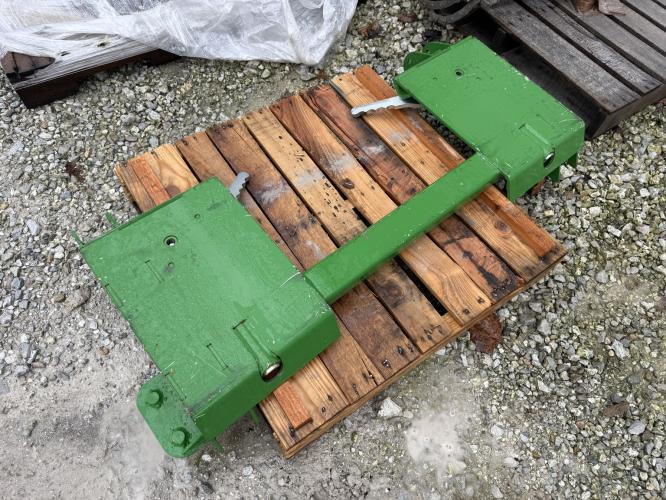 Worksaver JD 500 TO SKID ADAPTER