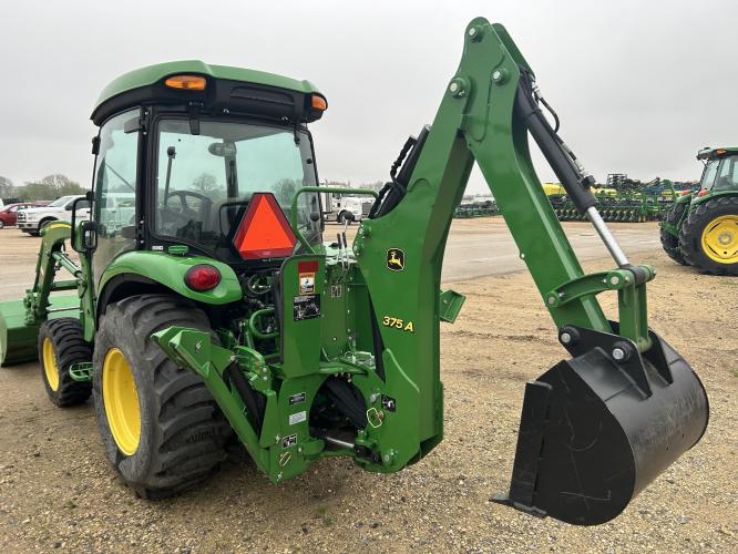 John Deere 3033R