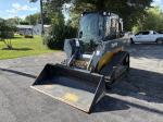John Deere 325G