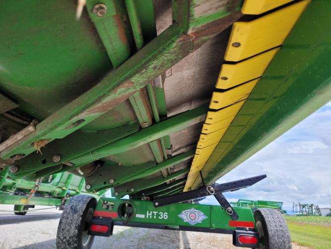 John Deere 635F