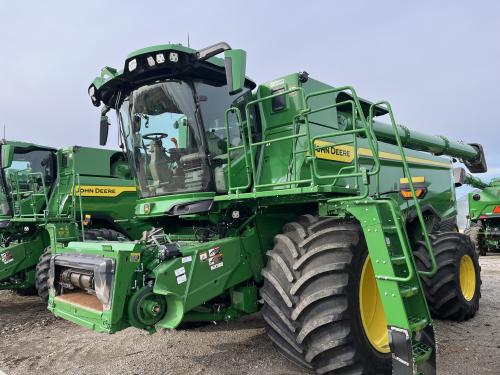 2025 John Deere S7 800