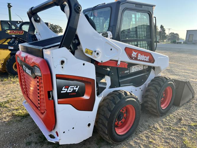 Bobcat S64