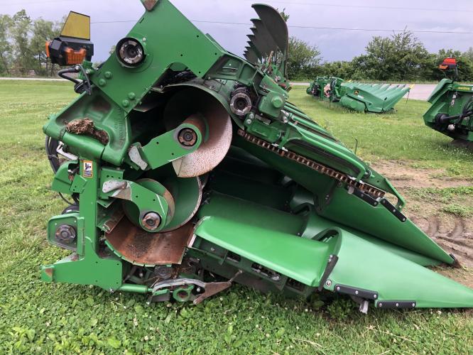 John Deere C16F