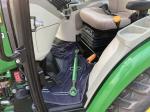 John Deere 3046R