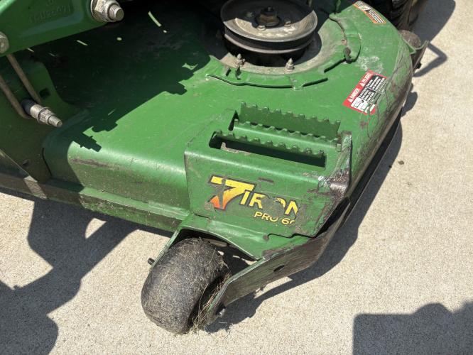 John Deere Z830A