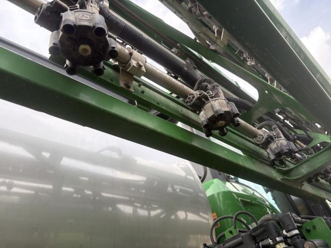 John Deere 412R
