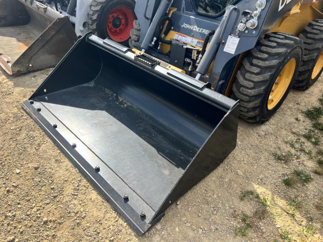 John Deere 318G