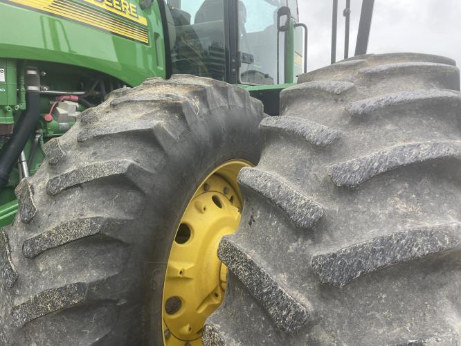 John Deere 9220