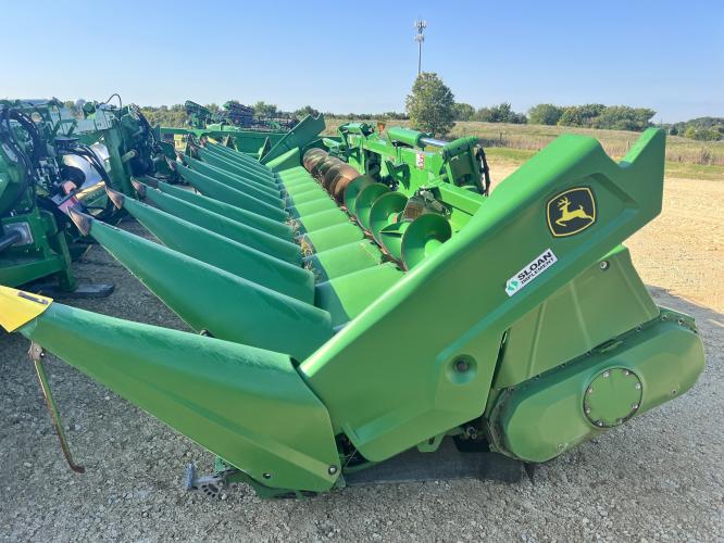 John Deere C12F