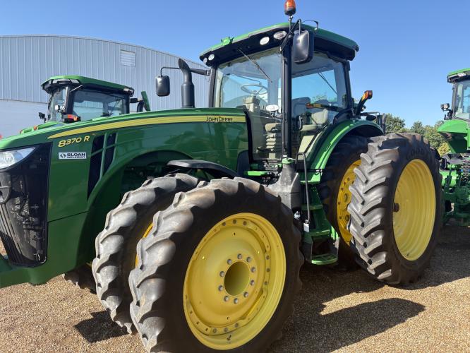 John Deere 8370R