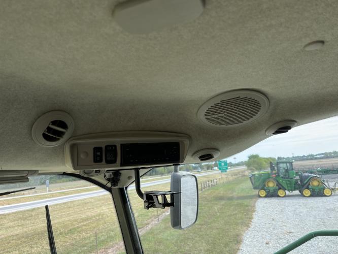 John Deere S770