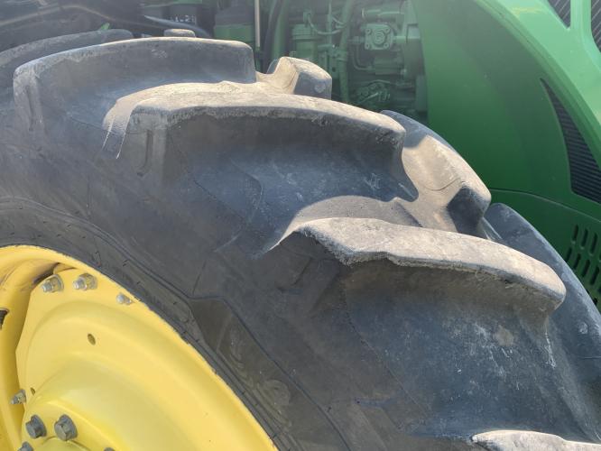 John Deere 8285R