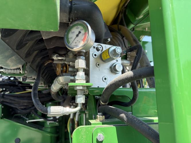 John Deere 1775NT