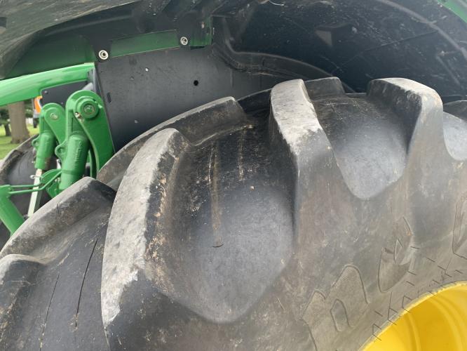 John Deere 6130R