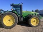 John Deere 8530