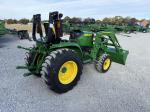 John Deere 3033R