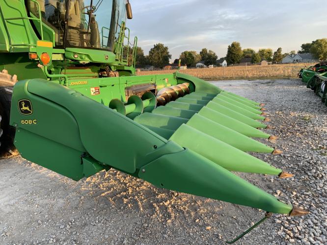John Deere 608C