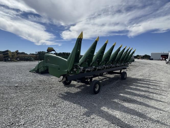 John Deere C8R