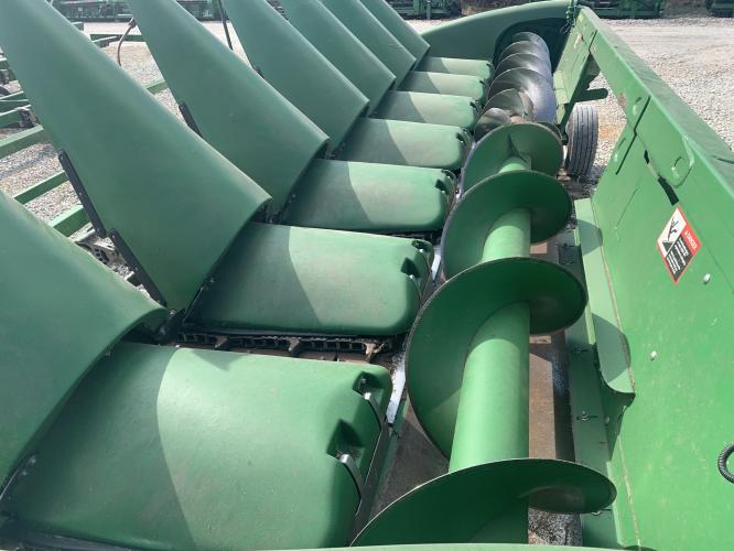 John Deere 608C