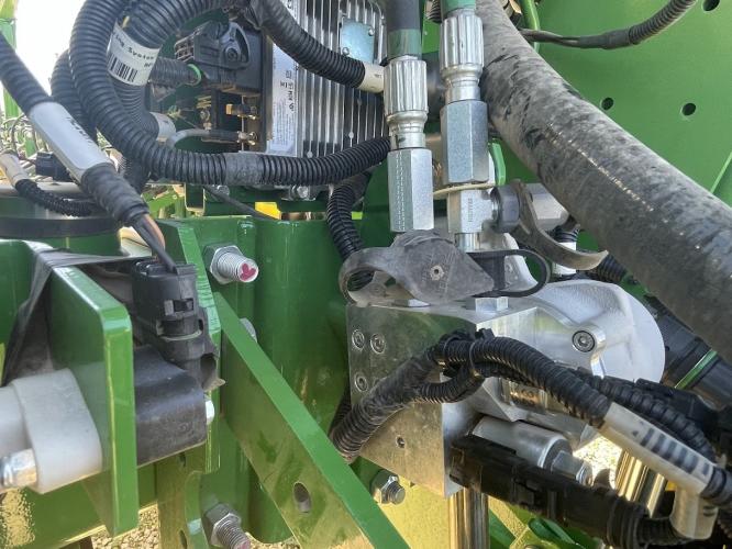 John Deere 1775NT