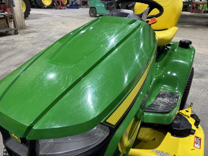 John Deere X390