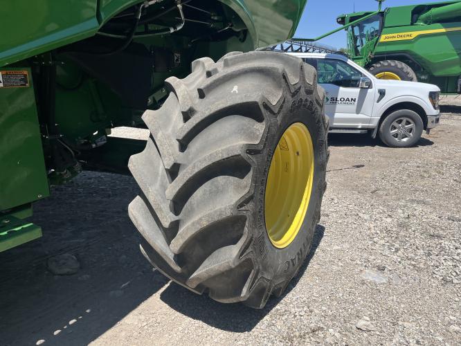 John Deere S790