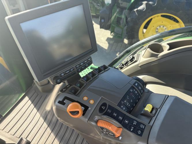 John Deere 8R 410