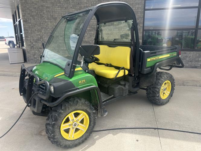 John Deere XUV 825I GREEN