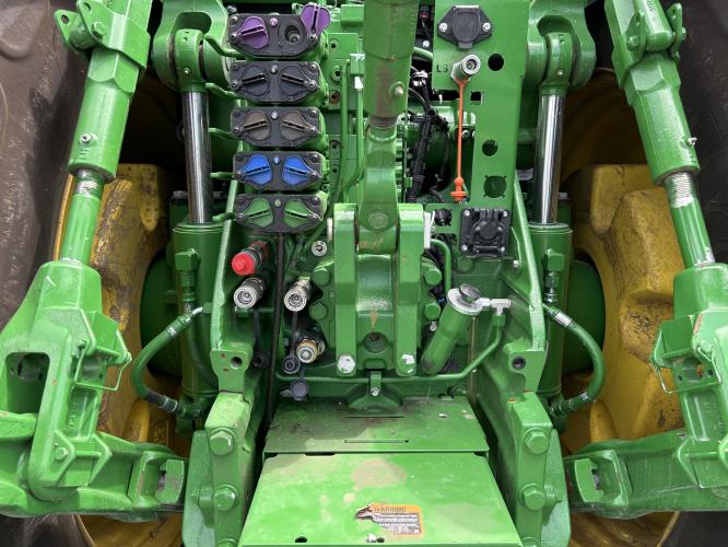 John Deere 8R 410