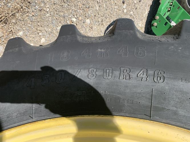 John Deere 8130