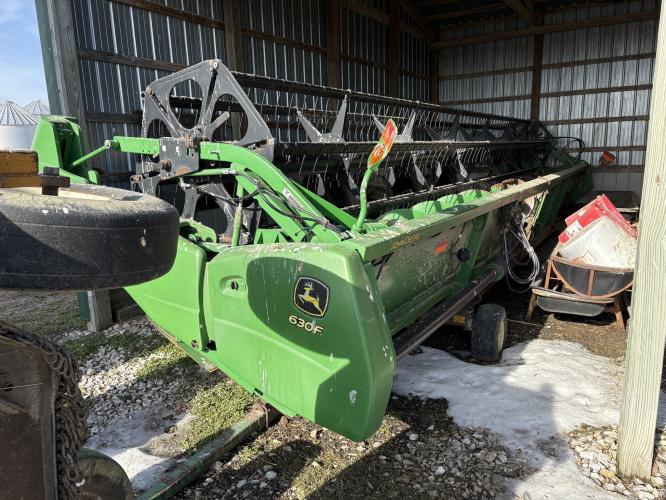 John Deere 630F