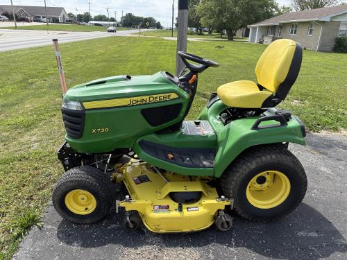 2015 John Deere X730