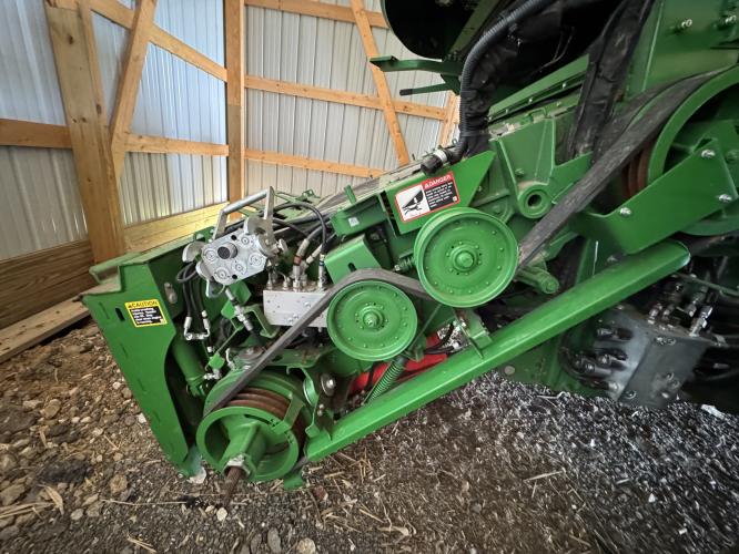 John Deere S780