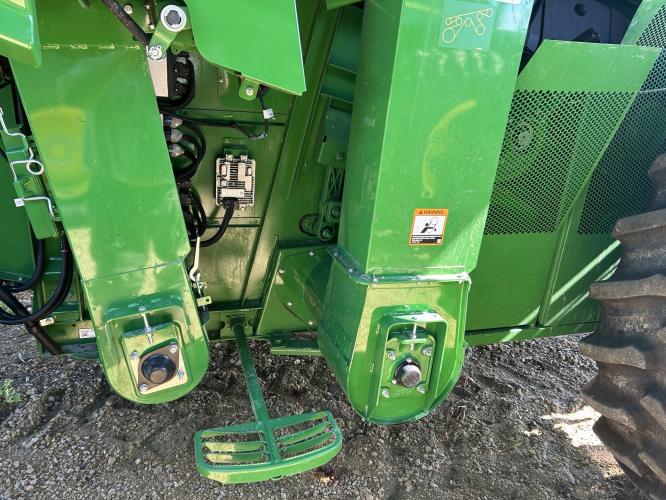 John Deere S780