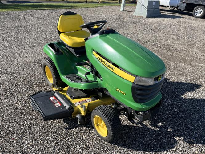John Deere X360