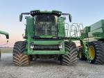 John Deere X9 1100