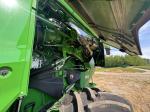 John Deere S7 700