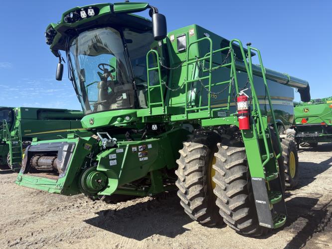 John Deere S770
