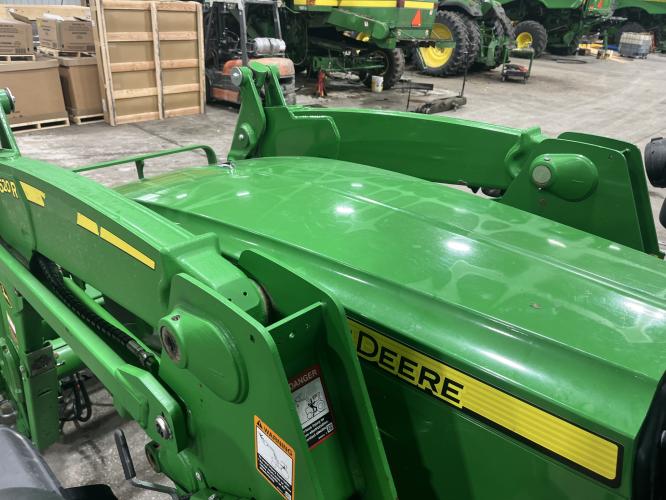 John Deere 6130R
